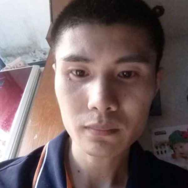 44岁岁重庆单身帅哥 - 兴安盟吉缘网