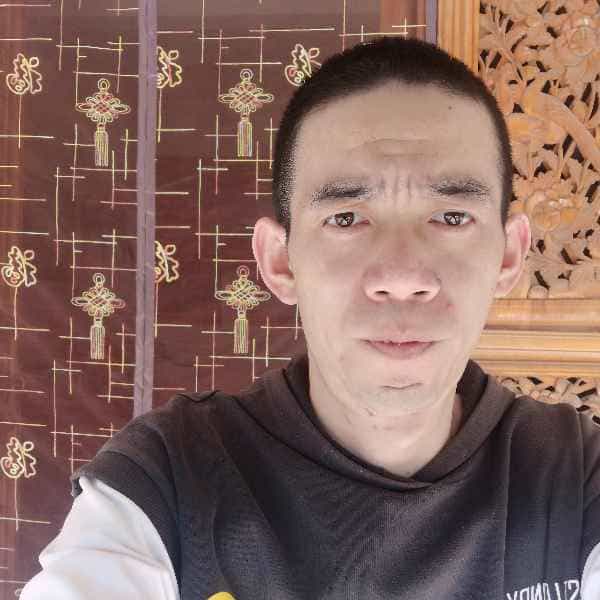 37岁岁云南单身帅哥 - 兴安盟吉缘网