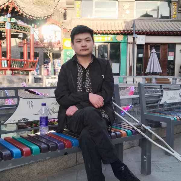 35岁岁甘肃单身帅哥 - 兴安盟吉缘网