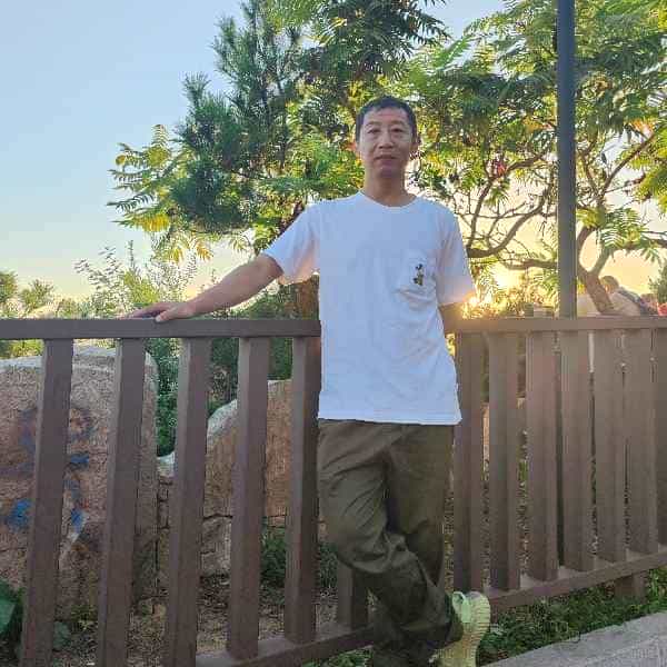 47岁岁辽宁单身帅哥 - 兴安盟吉缘网