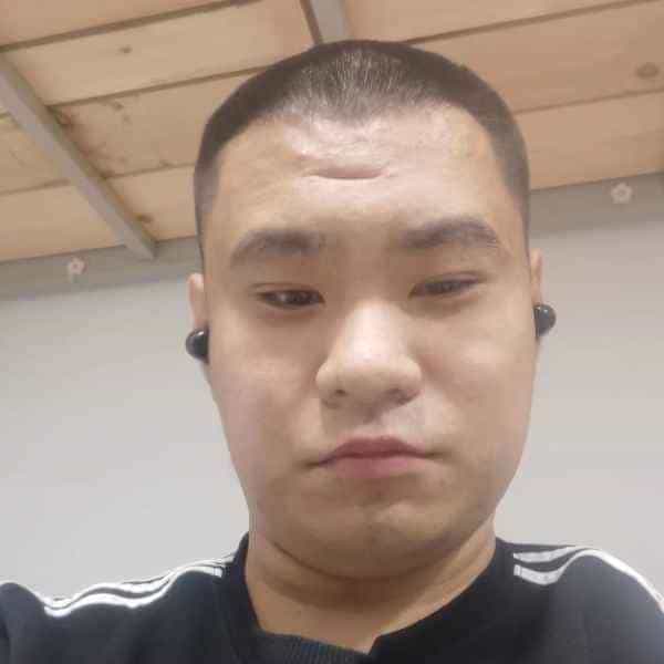 25岁岁山东单身帅哥 - 兴安盟吉缘网