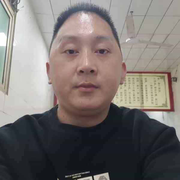 37岁岁陕西单身帅哥 - 兴安盟吉缘网